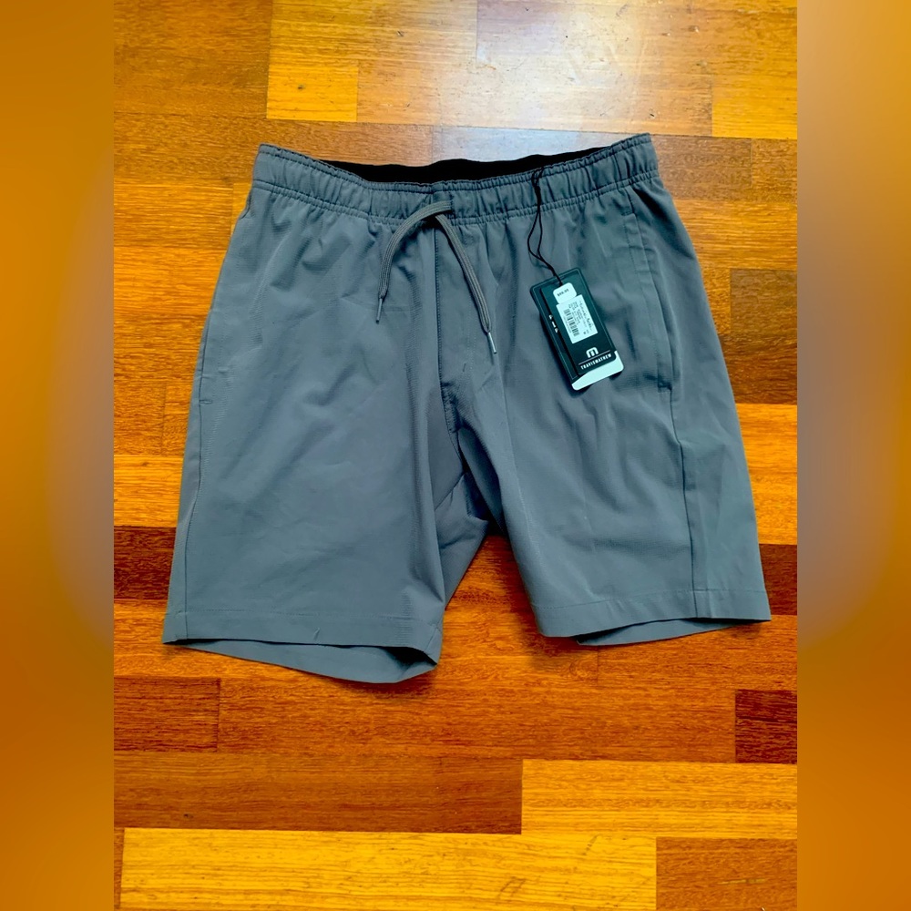 TRAVIS MATHEW SHORTS BOARDING TIME 2.0 QUIET SHADE GREY NWT SIZE M